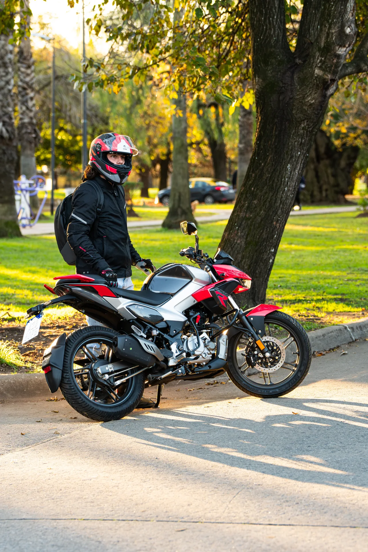 Hero Hunk 125R Exterior — fotografía de Matías Margagliotti