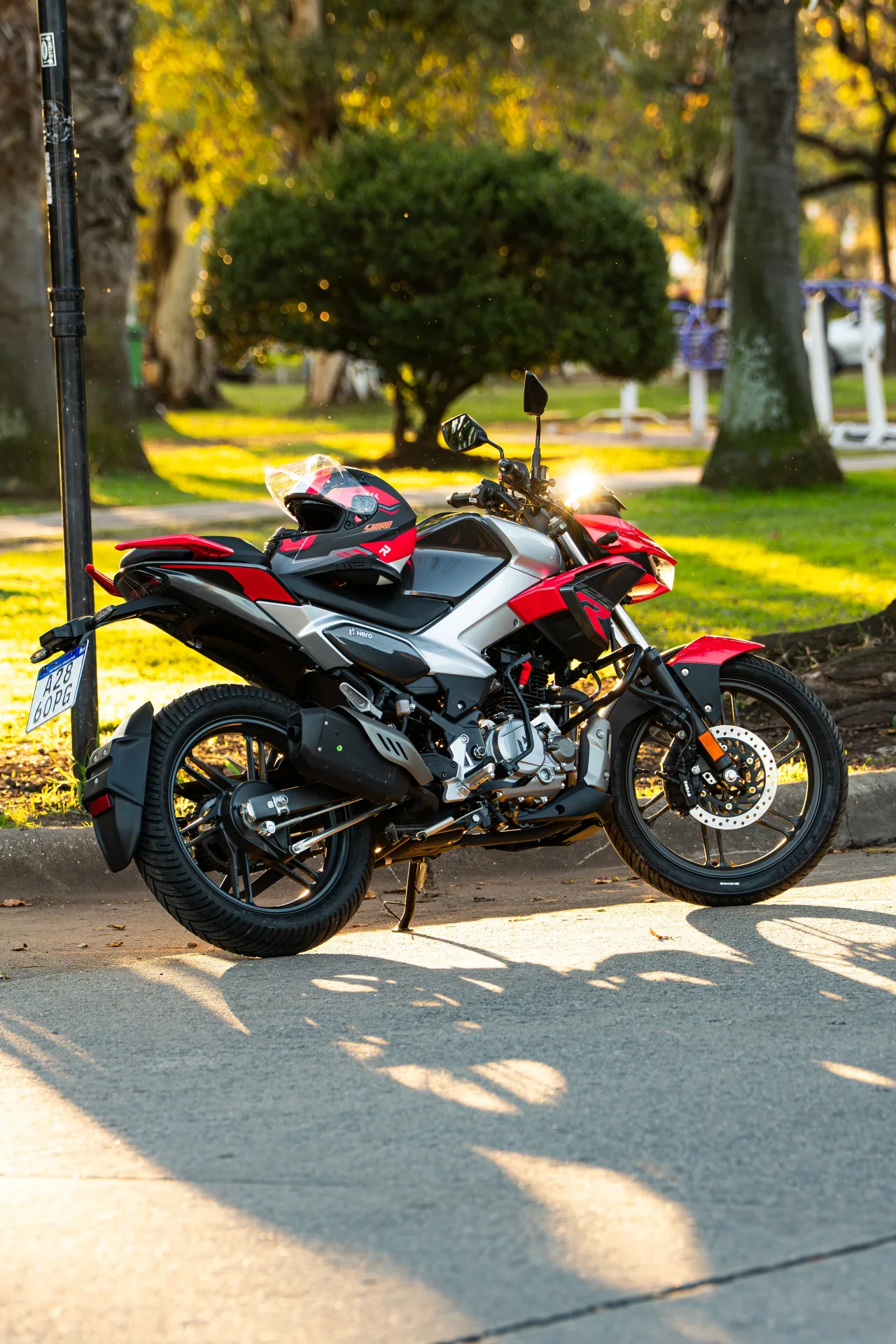 Hero Hunk 125R Exterior — fotografía de Matías Margagliotti