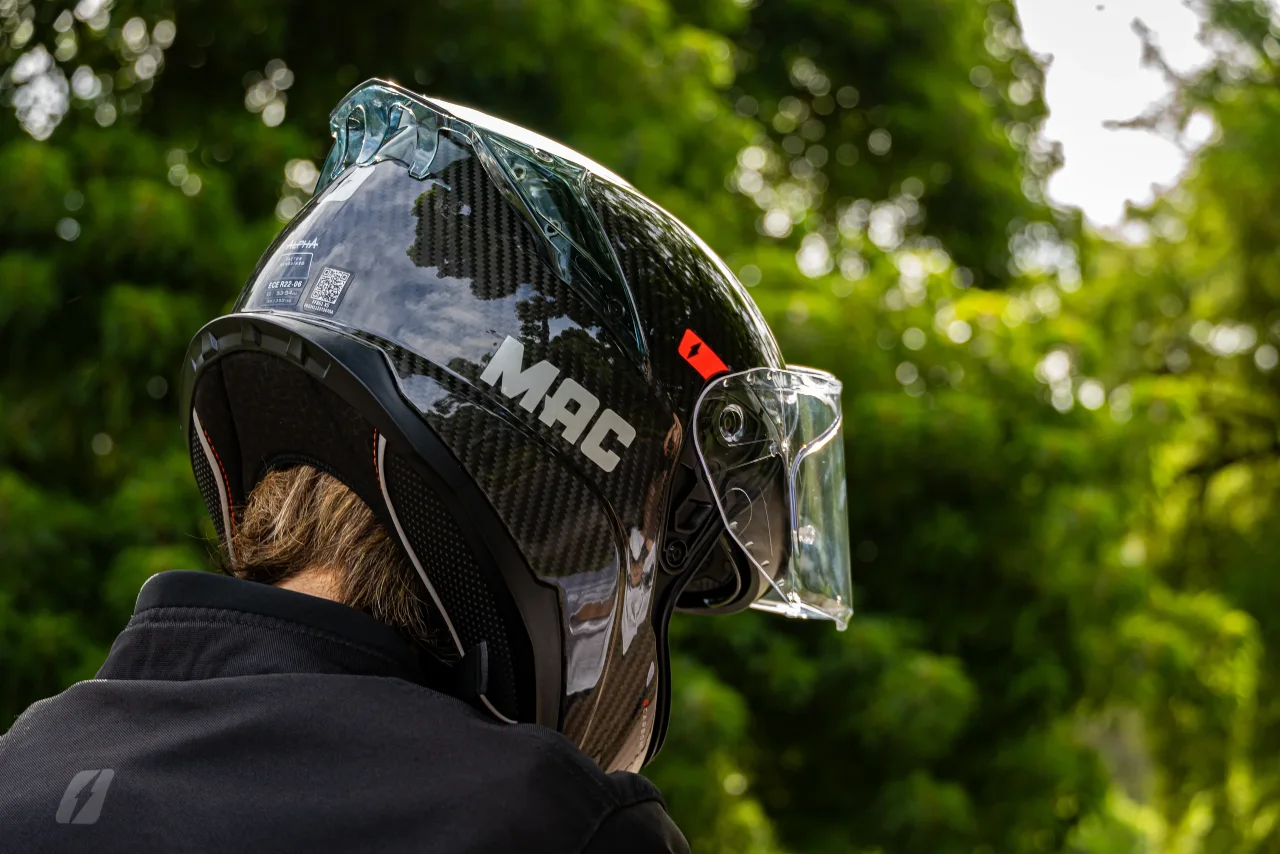 Mac Helmets Exterior — fotografía de Matías Margagliotti