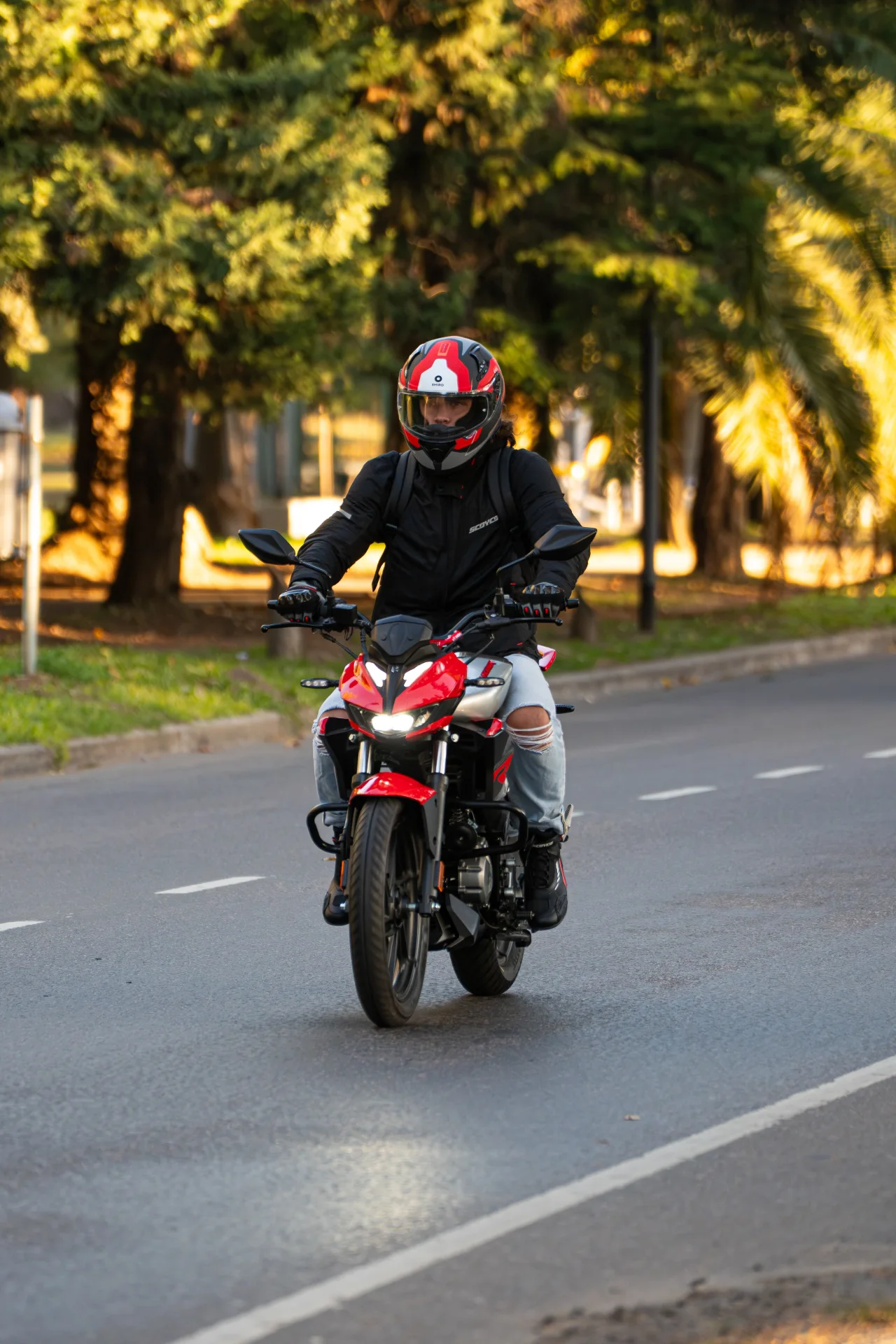 Hero Hunk 125R Exterior — fotografía de Matías Margagliotti