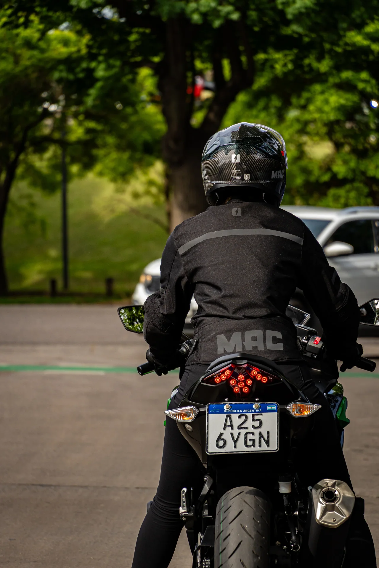 Mac Helmets Exterior — fotografía de Matías Margagliotti